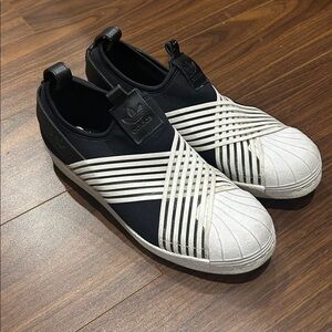 adidas women’s Superstar Slip On Core Black Footwear 7.5
